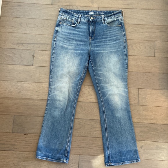 Old Navy High-Waisted Flare Ankle Jeans Size 6 - Picture 4 of 10